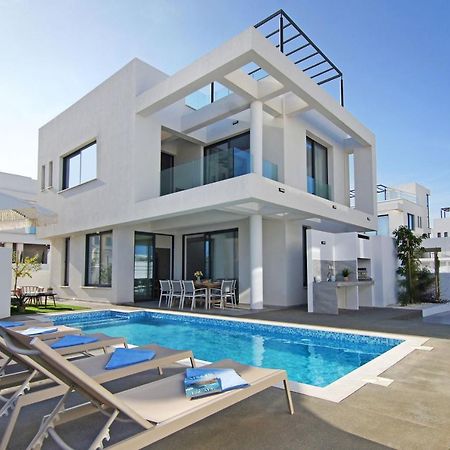 Villa Queen Eleanor Protaras Buitenkant foto
